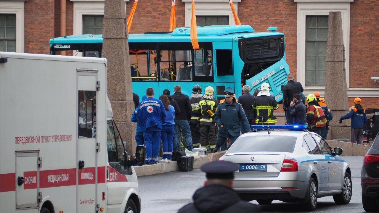 По факту смертельного ДТП на Литейном проспекте возбуждено уголовное дело —  Мегаполис